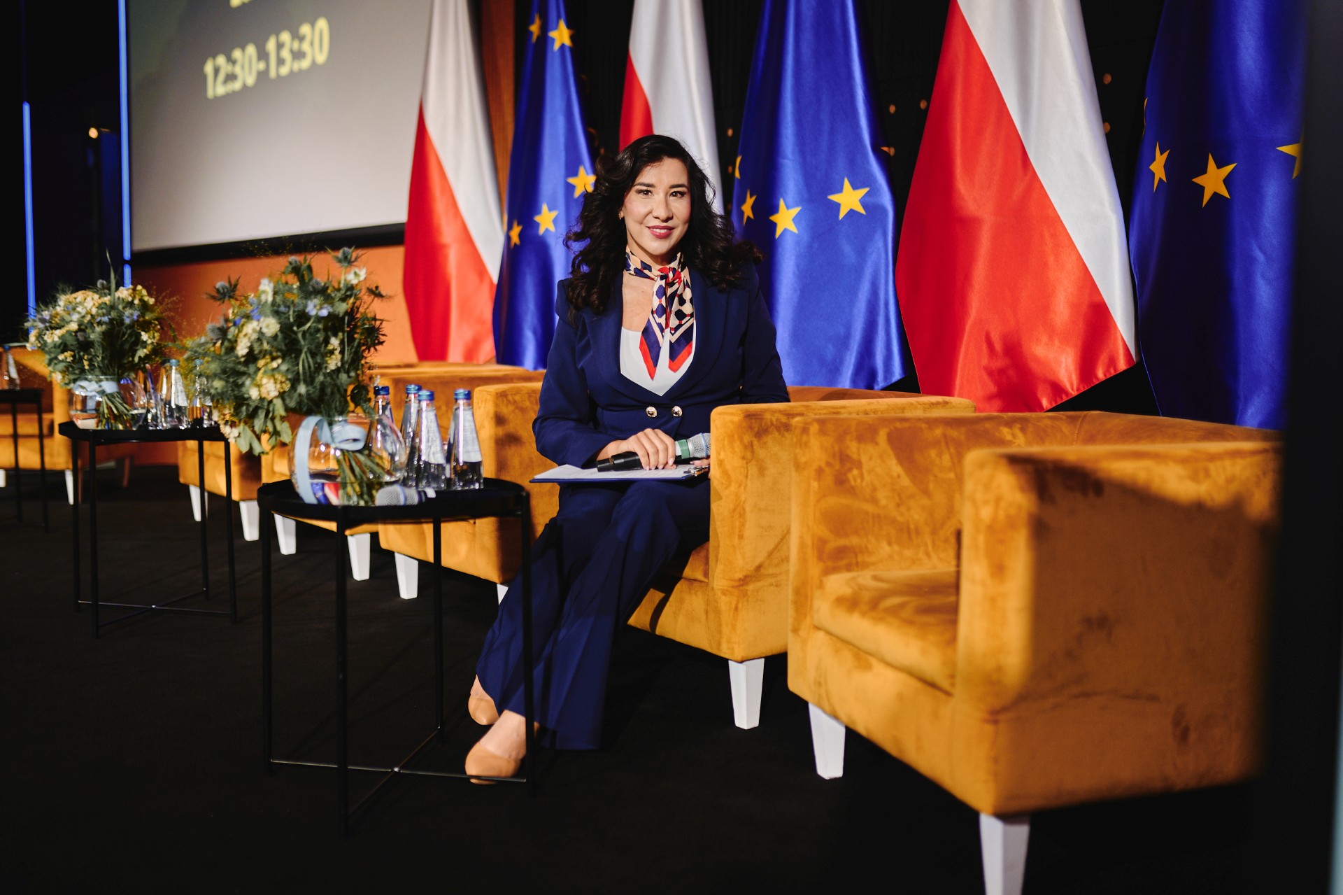 Katarzyna Głuchowska - moderatorka konferencji z okazji European Competition Day 2025 dla UOKiK w Warszawie