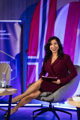 Katarzyna Głuchowska event host emcee and moderator for international events