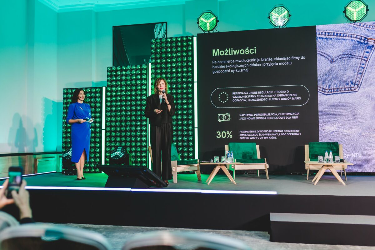 Portfolio 6 Katarzyna Głuchowska konferansjer i moderator konferencji Kod Innowacji 2025 dla GS1 Polska w Radisson Collection